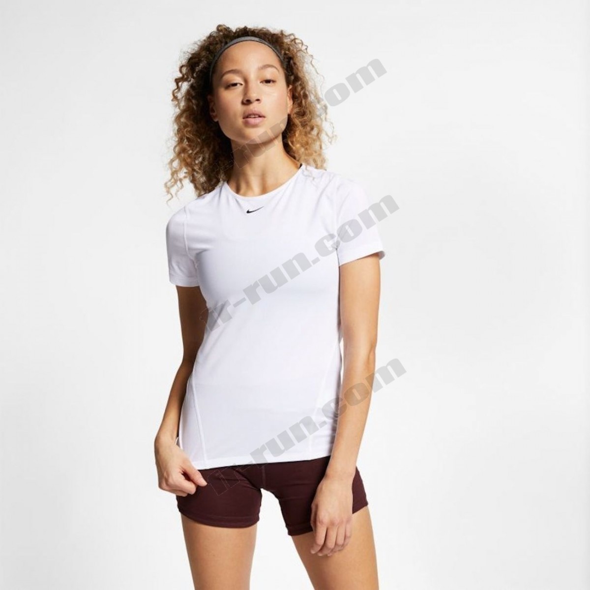 Nike/running femme NIKE Nike Pro 365 Shortsleeve Top Essential W ◇◇◇ Pas Cher Du Tout - -4